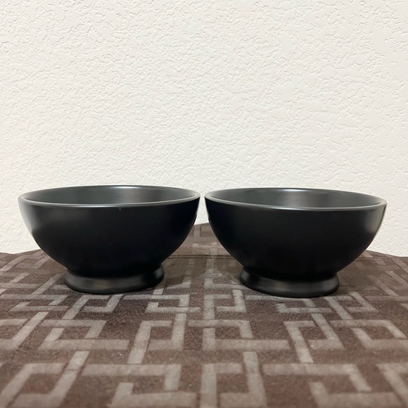 NWT Rae Dunn black YUM bowls and black SALT & PEPPER stackers - Picture 4 of 12